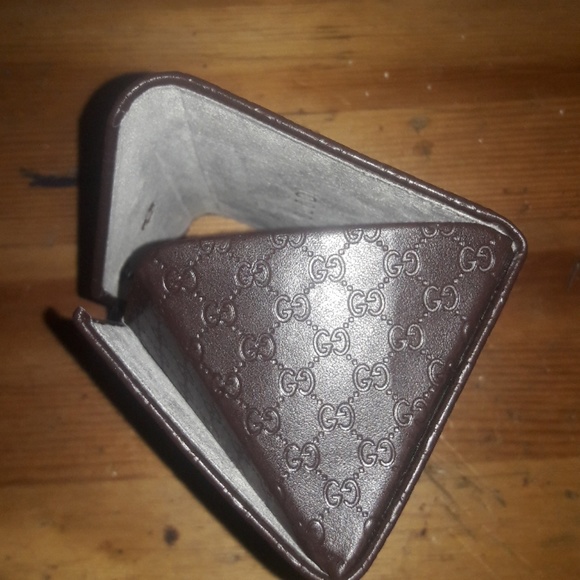 Gucci sunglasses case - Picture 3 of 3